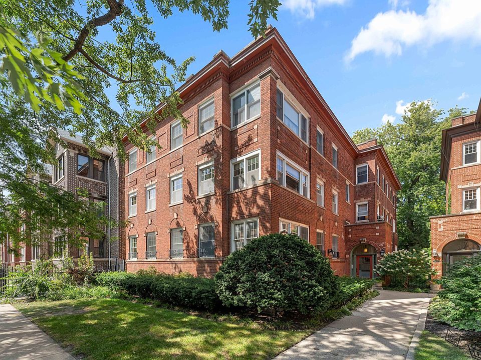 1st image of 832 W Gunnison St APT 2S