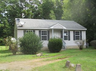 31571 Boggs Rd, Painter, VA 23420