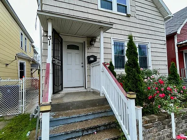 31 Warren Ave, Buffalo, NY 14212