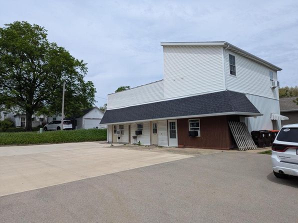 205 S West St UNIT 2, Danvers, IL 61732