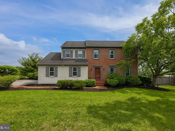 218 Delp Rd, Lancaster, PA 17601