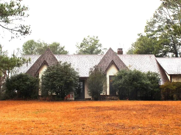 76 Dunham Dr, Texarkana, TX 75503