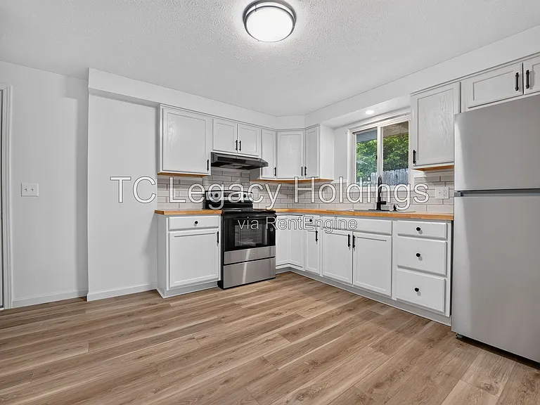 729 Ridgeway Ave — Photo 12