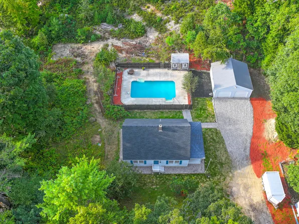 199 Sodom Road, Norway, ME 04268