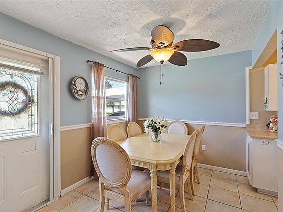 4th image of 11730 Carissa Ln #0