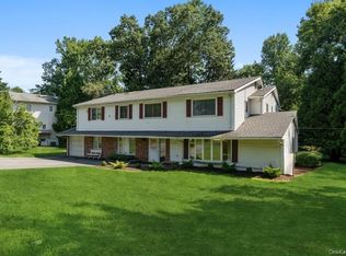 6 Pine Rd, Suffern, NY 10901