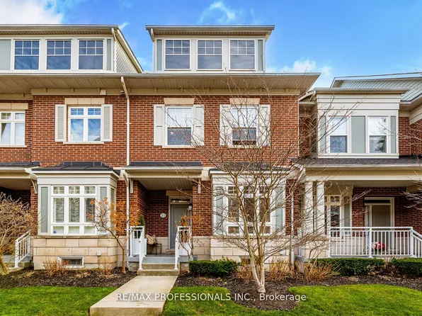 13 Compass Way, Mississauga, ON L5G 4T8