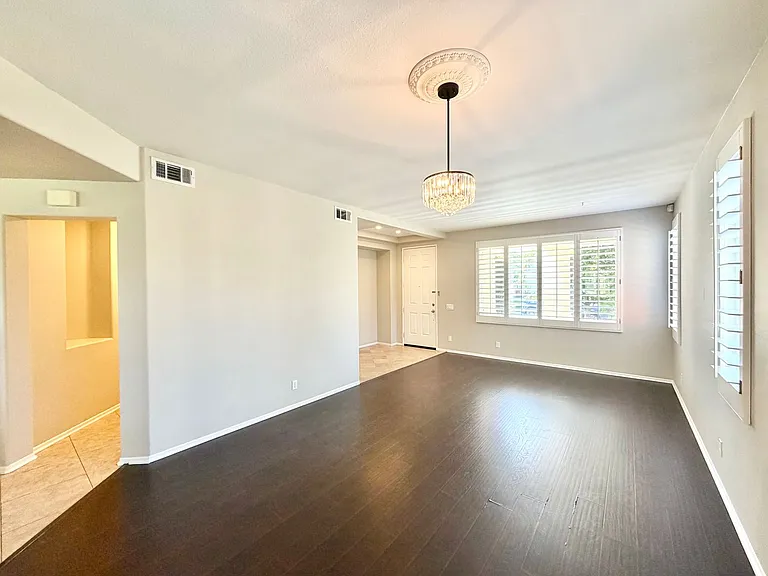 42041 Delmonte St — Photo 7