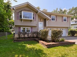 21 Makemoney Ave, Haskell, NJ 07420