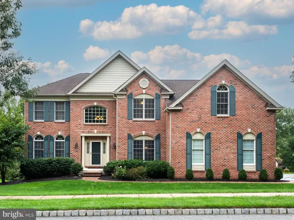 35 Strickland Way, Glen Mills, PA 19342