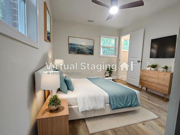 3rd image of 3003 Thomas Lane