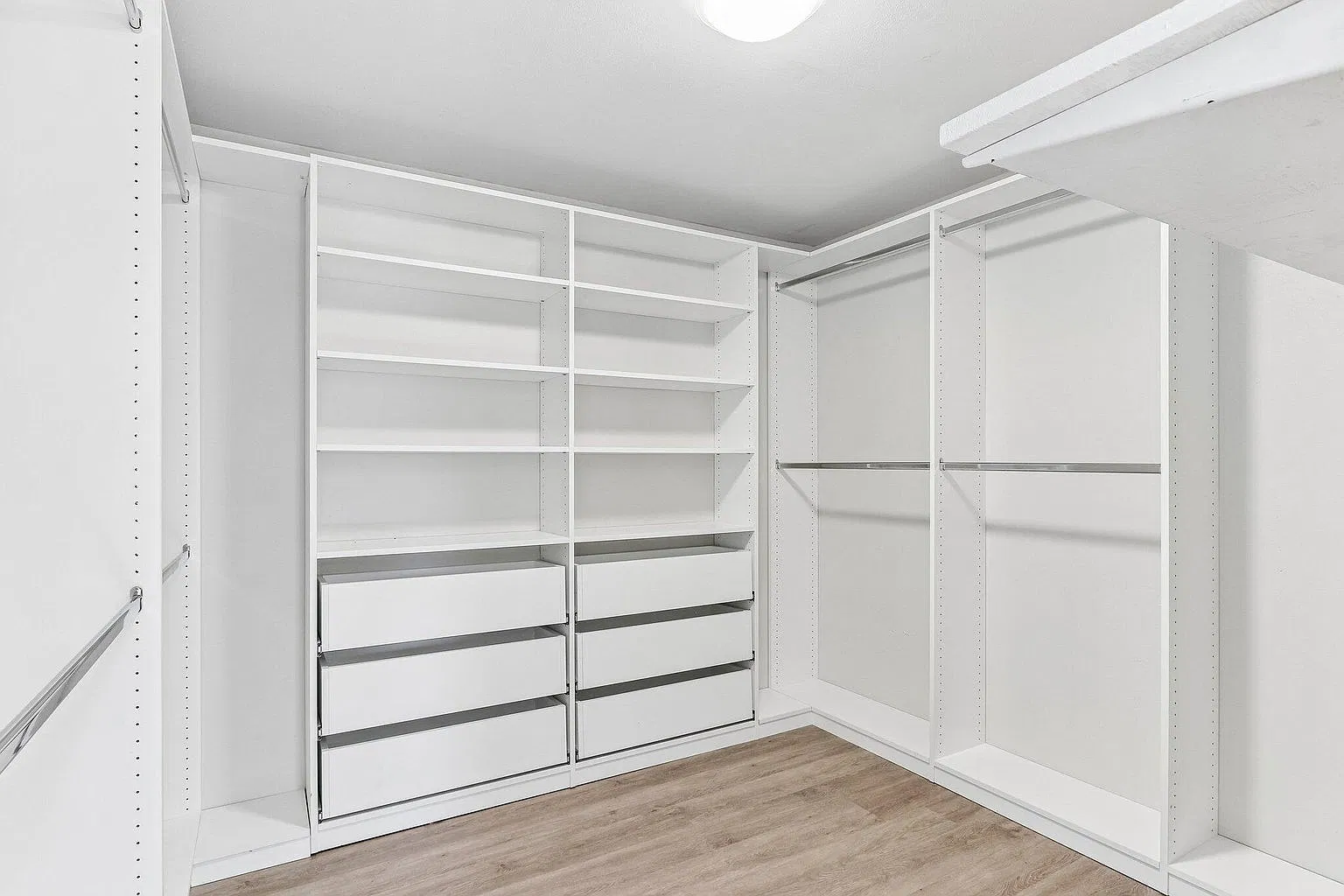 3 bed, 1776 sqft, $2,895 — Photo 1