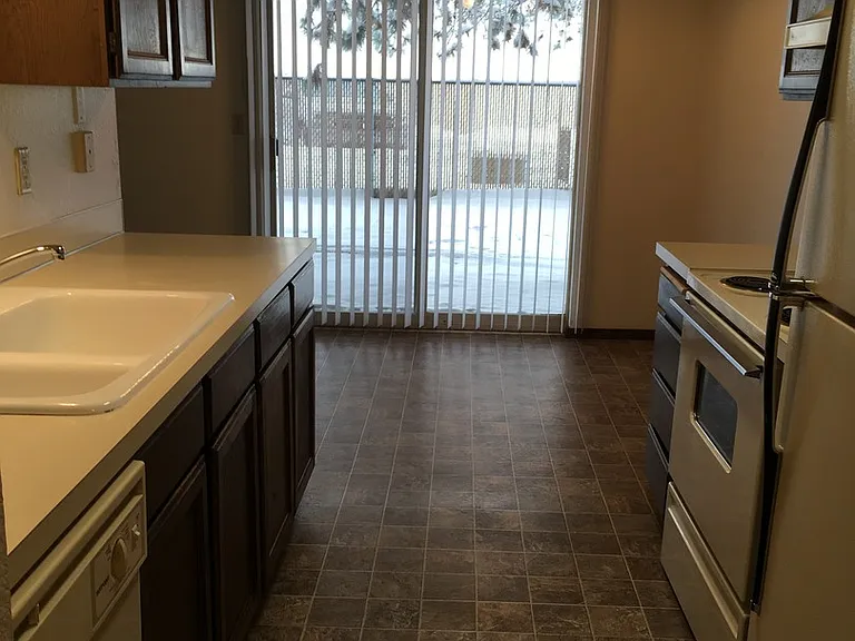 Cedars Apartments — Photo 4