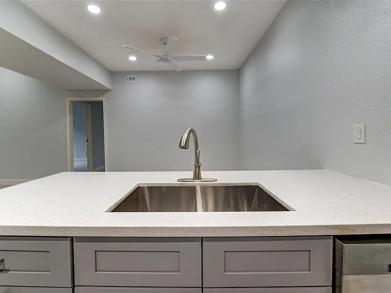 11711 Memorial Dr #534 — Photo 18