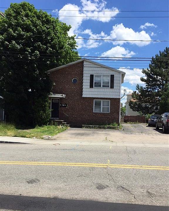 2nd image of 295 Huxley Ave