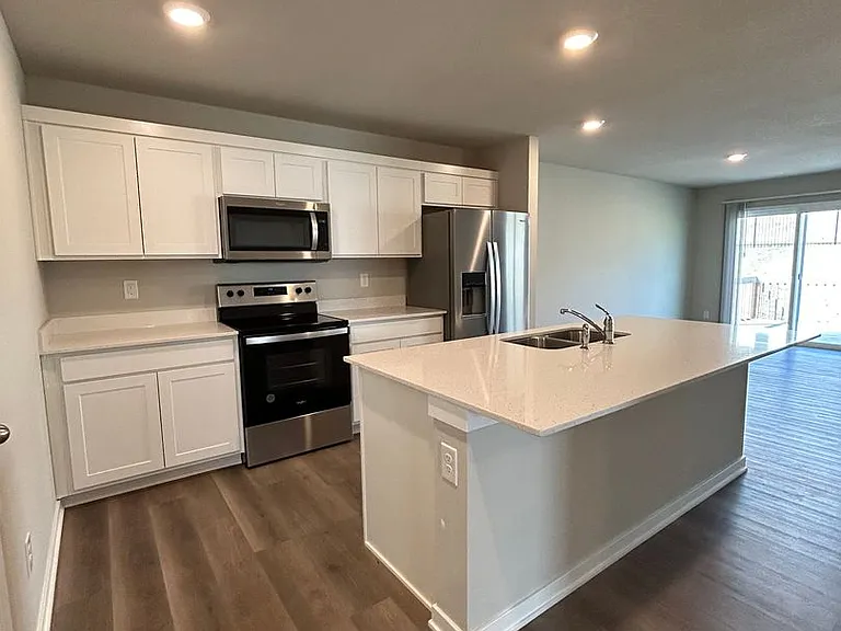 12660 S 204th Ave — Photo 13