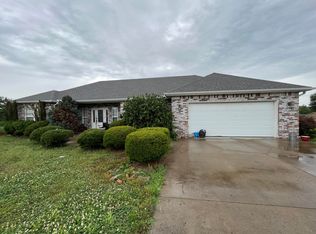 607 Howard Loop, Grove, OK 74344