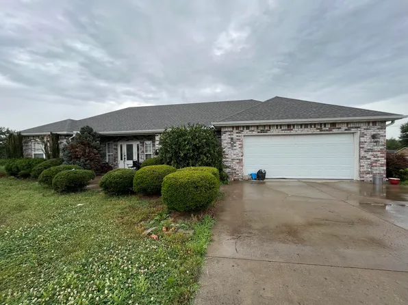 607 Howard Loop, Grove, OK 74344