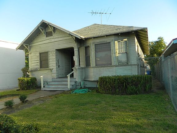 3rd image of 5830 York Blvd
