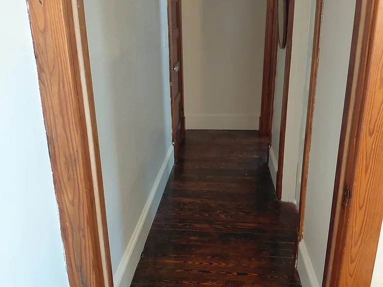 412 N Washington St — Photo 9