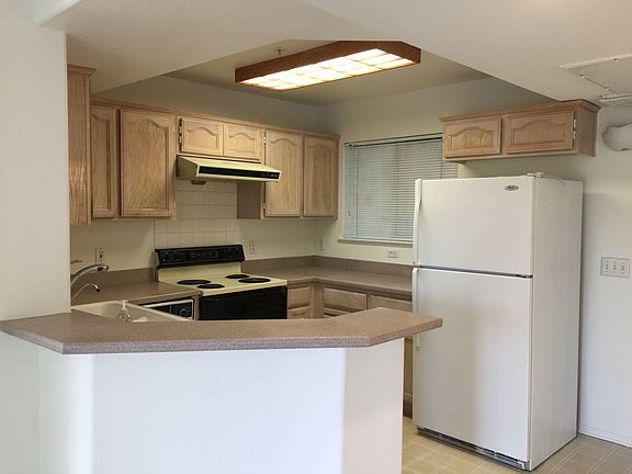 2nd image of 321 N Orange Ave APT 201