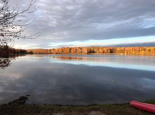 Sunnyside, Clifton, PA 18424