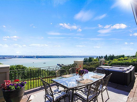 4th image of 4702 Browns Point Boulevard NE