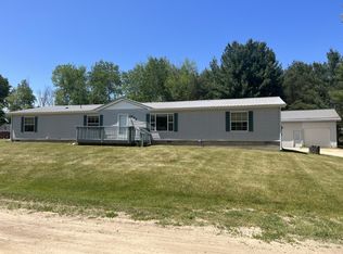 646 George St, Clare, MI 48617