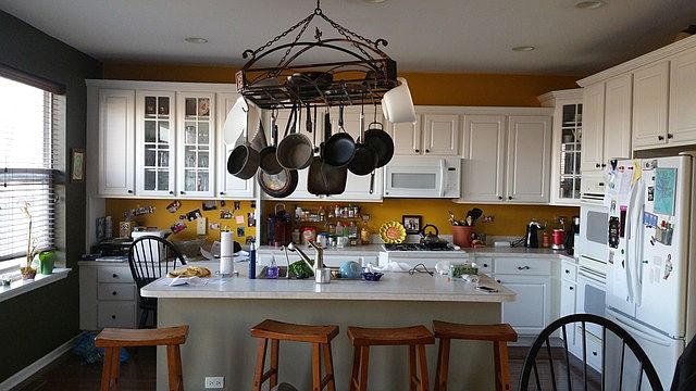 2nd image of 422 Valley View Dr