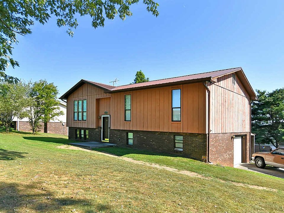 1st image of 1206 Hill Dr