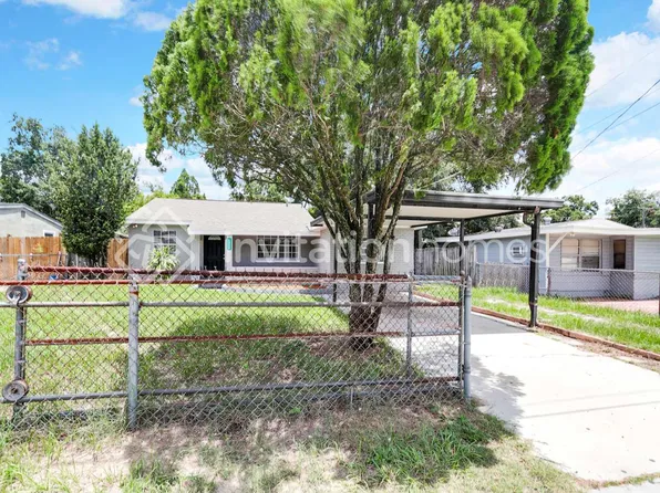 4020 E Paris St, Tampa, FL 33610