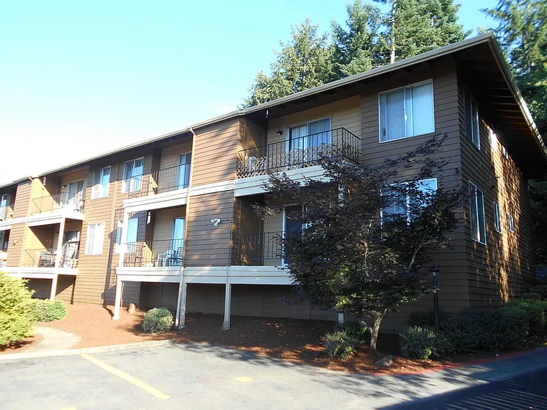Canterbury Terrace Apartments — Photo 12