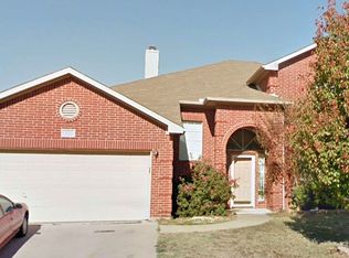 828 Yellow Tavern Ct, Grand Prairie, TX 75052