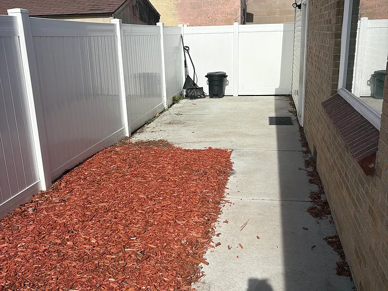 1517 N Tennyson St — Photo 10