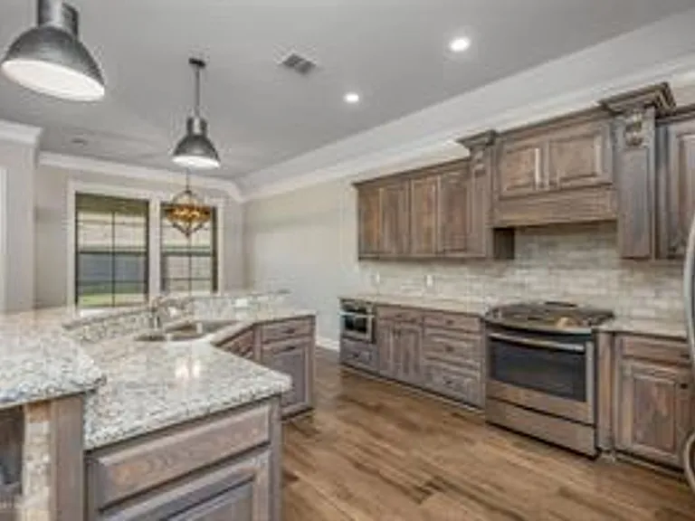 307 Ansley Cir — Photo 9