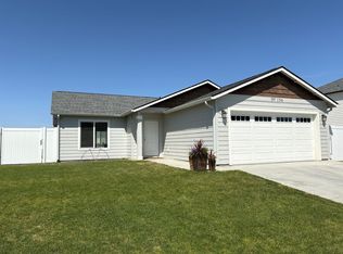 154 E Montmorency Blvd, George, WA 98824