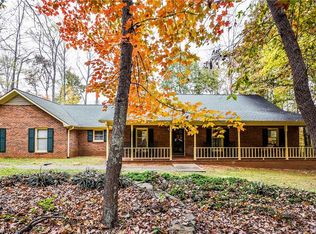 221 Green Lawn Dr, Kernersville, NC 27284