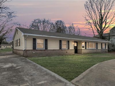 3753 S Plaza Trl, Virginia Beach, VA, 23452