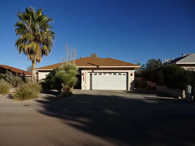 1051 Mimosa Ave — Photo 1