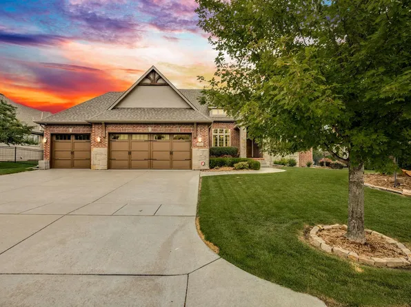 1512 N Ridgehurst St, Wichita, KS 67230