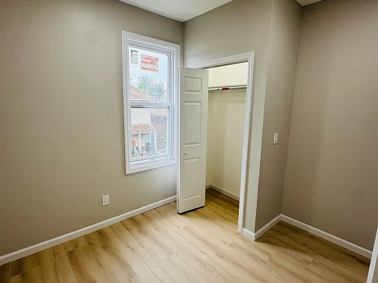 53-55 Henry St #57 — Photo 35