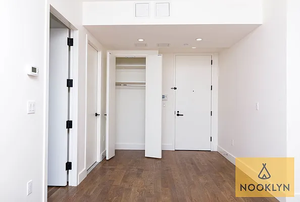 Rented by Nooklyn NYC LLC | media 32
