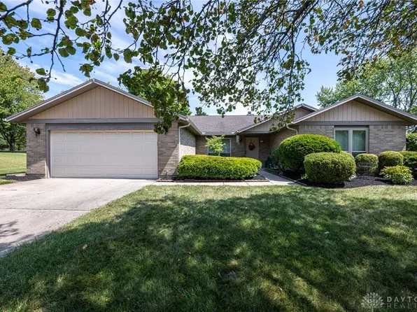 2321 Hunterglen Ct, Dayton, OH 45459