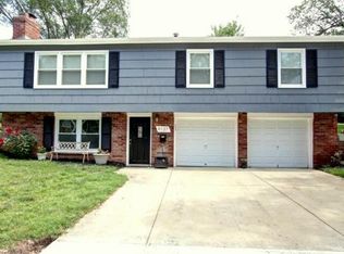 9137 Switzer Rd, Overland Park, KS 66212