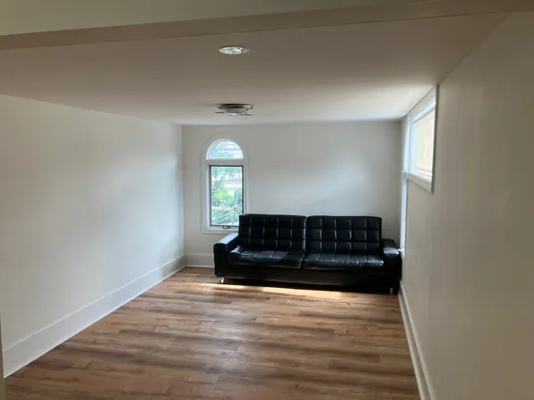 903 Tiogue Ave Floor 2, Coventry, RI 02816