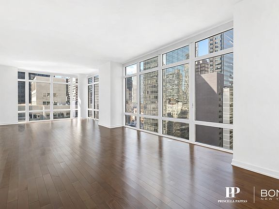 3rd image of 207 E 57th St APT 21B