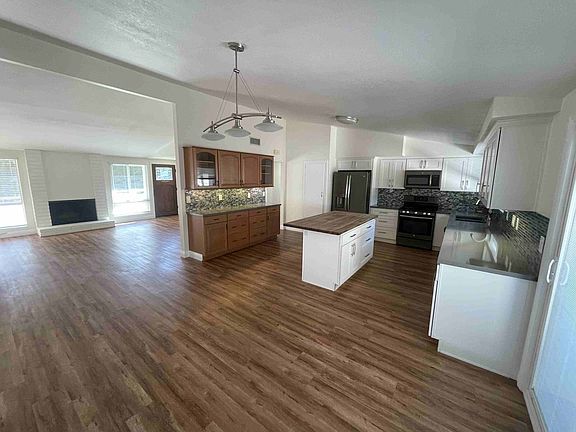5th image of 12146 Bradford Pl