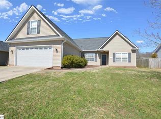 140 Lauren Wood Cir, Taylors, SC 29687