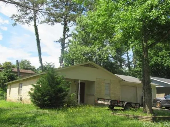 10 Brookway Ln, North Little Rock, AR 72120