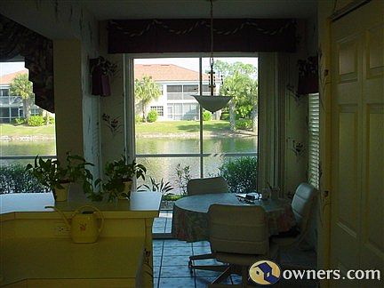 KITCHEN & BFAST AREA